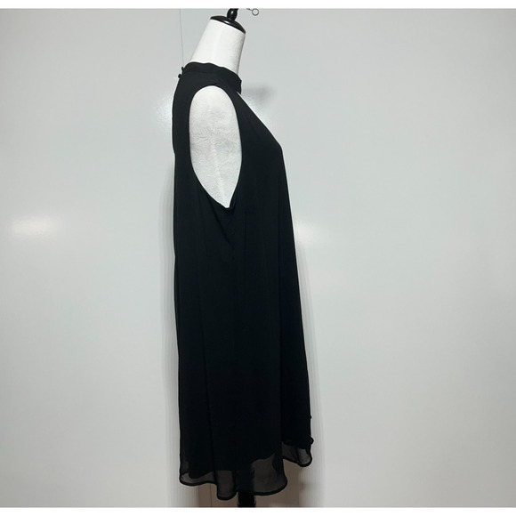 Torrid Shift Dress 1X Knee Length Black Choker Neck Back Keyhole Witchy Party - Picture 4 of 11